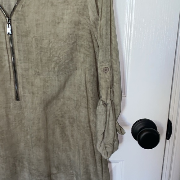 CQbyCQ long sleeve sage green tunic - Picture 4 of 8